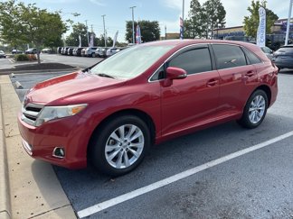 Used 2015 Toyota Venza LE image 1