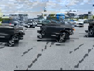 Used 2017 GMC Acadia Denali image 1