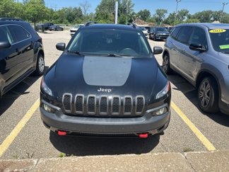 Used 2017 Jeep Cherokee Trailhawk image 1