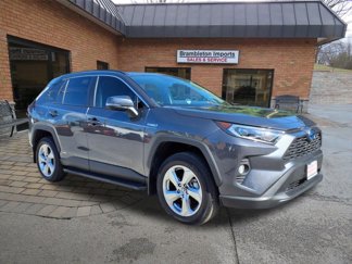 Used 2021 Toyota RAV4 XLE Premium image 1