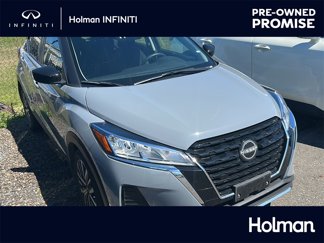 Used 2023 Nissan Kicks SV image 1