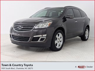Used 2017 Chevrolet Traverse LT w/ Style and Technology Package image 1