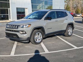 Used 2023 Jeep Compass Latitude w/ Convenience Group image 1