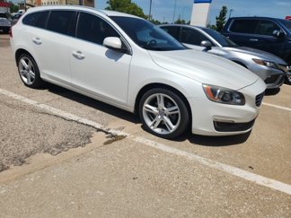 Used 2017 Volvo V60 T5 Premier w/ Convenience Package image 1