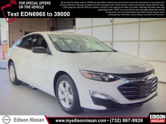 Used 2022 Chevrolet Malibu LS image 1