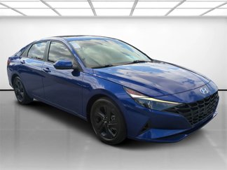 Used 2022 Hyundai Elantra SEL w/ Cargo Package image 1