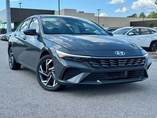 New 2025 Hyundai Elantra SEL image 1