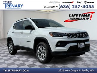 New 2025 Jeep Compass Latitude image 1