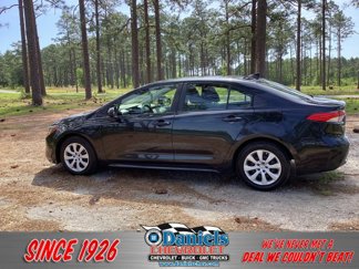 Used 2020 Toyota Corolla LE image 1