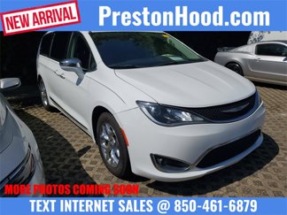 Used 2018 Chrysler Pacifica Limited image 1