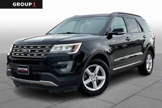 Used 2017 Ford Explorer XLT w/ Equipment Group 202A image 1