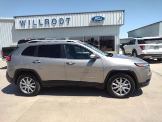 Used 2018 Jeep Cherokee Limited image 1