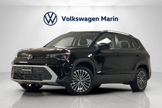 New 2025 Volkswagen Taos SE image 1
