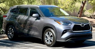 Used 2023 Toyota Highlander XLE image 1