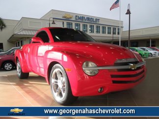 Used 2004 Chevrolet SSR w/ Preferred Equipment Group image 1