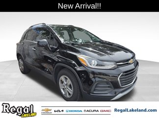 Used 2020 Chevrolet Trax LT w/ LT Convenience Package image 1