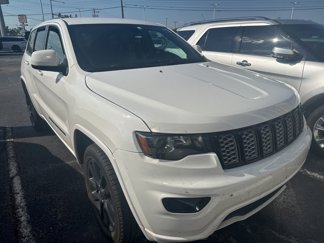 Used 2019 Jeep Grand Cherokee Altitude image 1