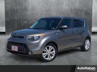 Used 2016 Kia Soul + image 1