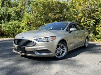 Used 2018 Ford Fusion SE image 1