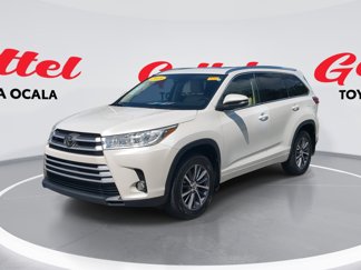 Used 2018 Toyota Highlander XLE image 1
