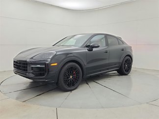 Certified 2025 Porsche Cayenne S image 1
