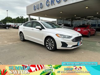 Used 2020 Ford Fusion SE image 1