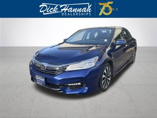 Used 2017 Honda Accord Touring image 1