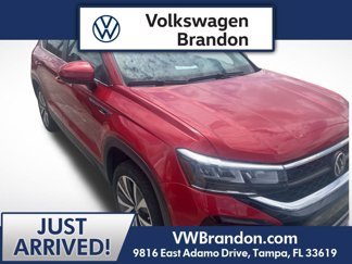 Certified 2023 Volkswagen Taos SE w/ Panoramic Sunroof Package image 1