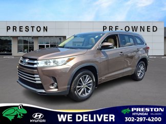 Used 2017 Toyota Highlander XLE image 1