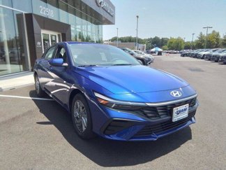 New 2025 Hyundai Elantra Blue image 1