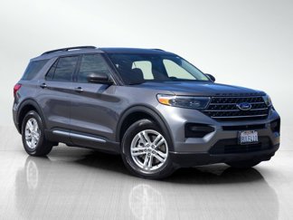 Used 2021 Ford Explorer XLT image 1
