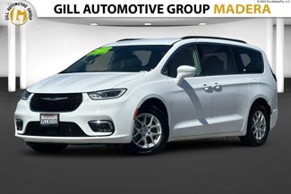 Used 2022 Chrysler Pacifica Touring-L image 1