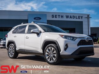 Used 2020 Toyota RAV4 XLE Premium image 1
