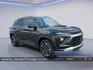 Used 2025 Chevrolet TrailBlazer LT image 1