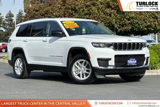 Used 2023 Jeep Grand Cherokee L Laredo image 1