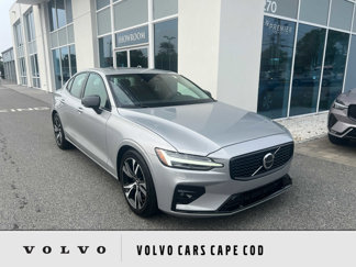 Used 2025 Volvo S60 B5 Core image 1