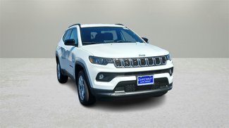 New 2025 Jeep Compass Latitude image 1