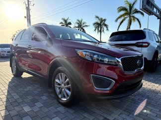 Used 2017 Kia Sorento LX w/ LX Convenience Package image 1