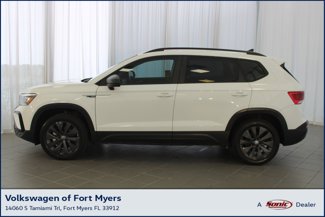 Used 2022 Volkswagen Taos S image 1