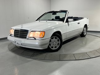 Used 1994 Mercedes-Benz E 320 Convertible image 1