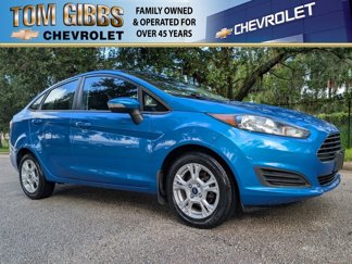 Used 2015 Ford Fiesta SE image 1