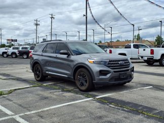 Used 2021 Ford Explorer XLT image 1