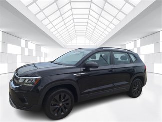 Used 2024 Volkswagen Taos S image 1