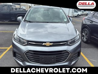 Used 2020 Chevrolet Trax LS w/ Tint and Cruise Package image 1
