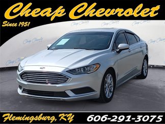 Used 2017 Ford Fusion SE image 1
