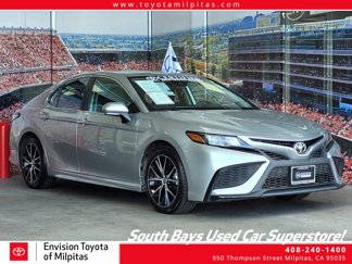 Certified 2022 Toyota Camry SE image 1