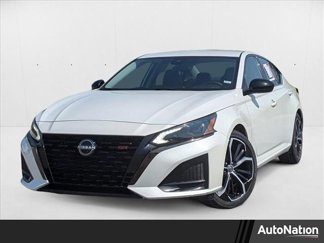 Used 2023 Nissan Altima 2.5 SR image 1