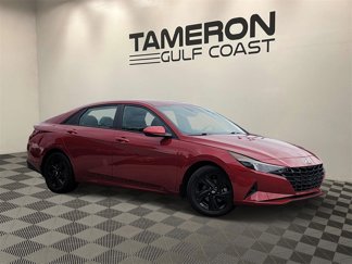 Used 2023 Hyundai Elantra SEL image 1