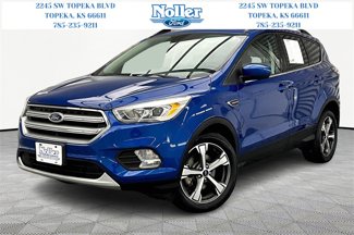 Used 2017 Ford Escape SE w/ Equipment Group 201A image 1