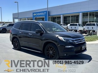 Used 2017 Honda Pilot Touring image 1